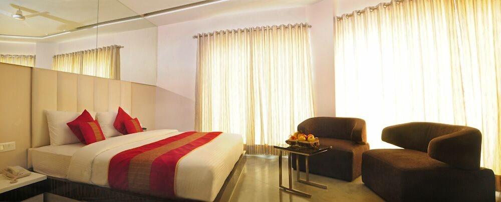 Hotel Gulnar Új-Delhi Kültér fotó